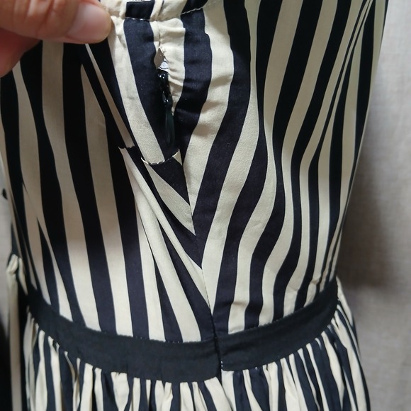 Sourpuss Striped Spiderweb Collar Dress Black Cream Rockabilly Goth Large - Picture 11 of 12